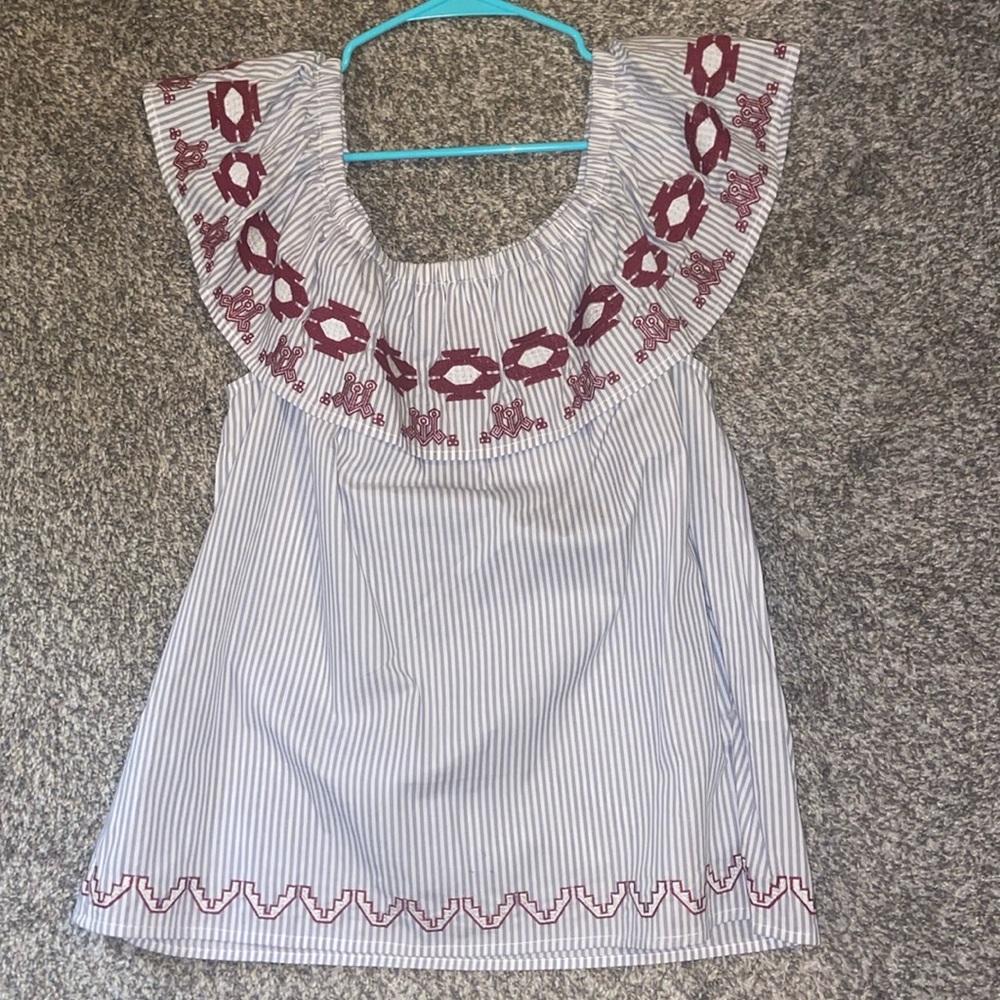 L Joy Joy maroon, white, & gray on or off the shoulder blouse